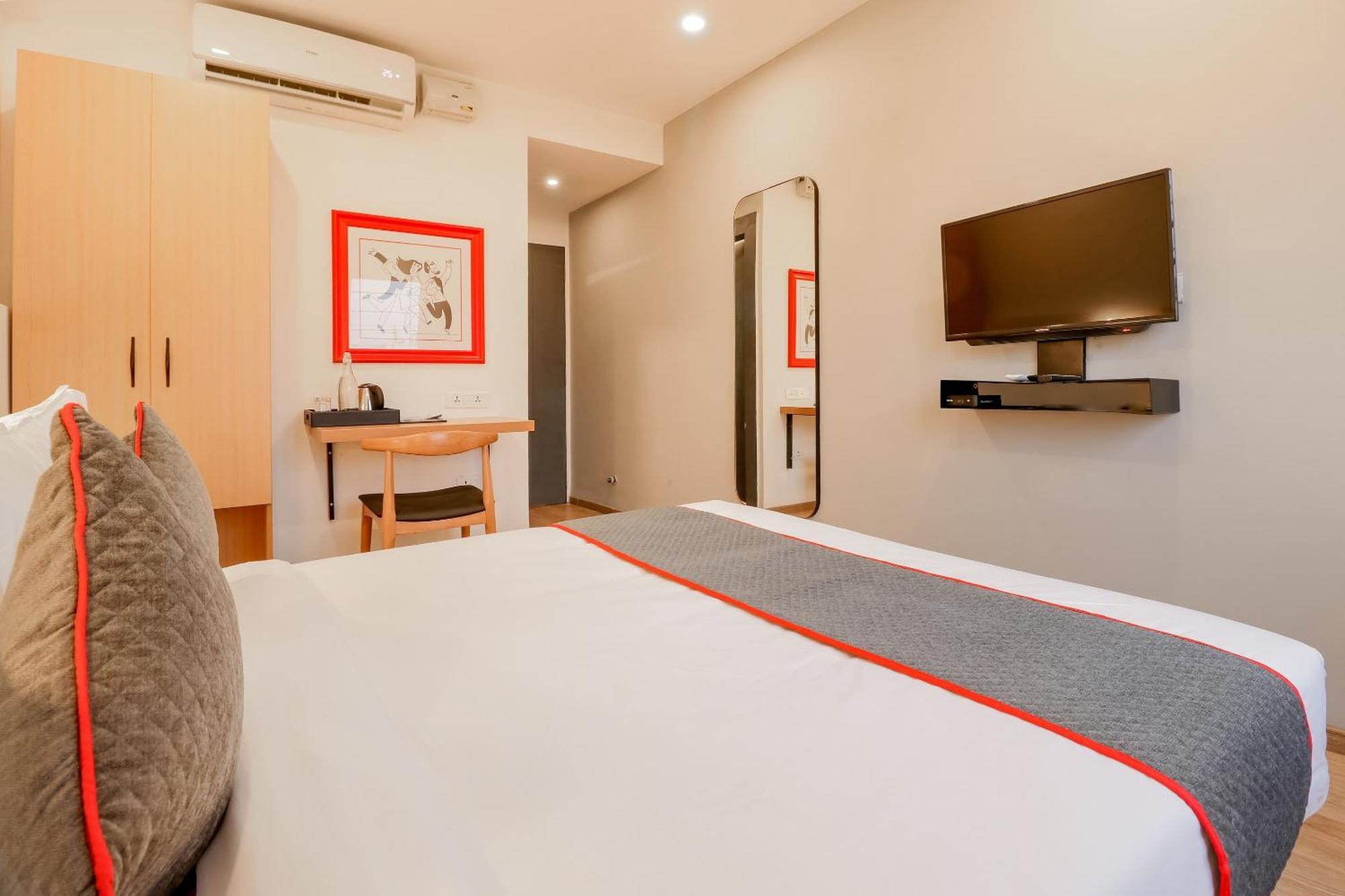 Super Townhouse The Landmark Indore Exterior foto